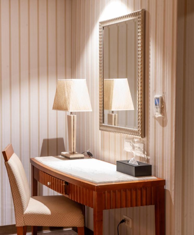 Elegance Hotel Tajpej Zewnętrze zdjęcie